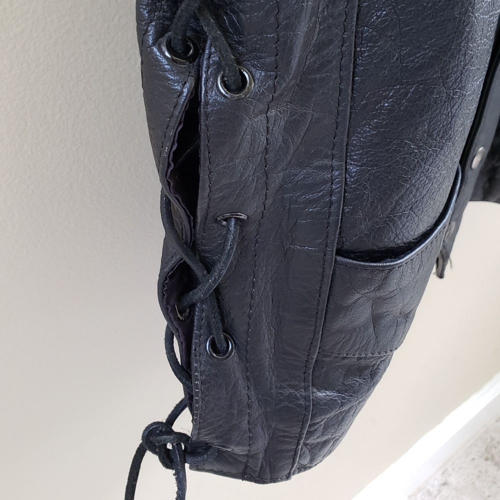 Vintage Leather Vest with laced sides - Picture 3 of 7
